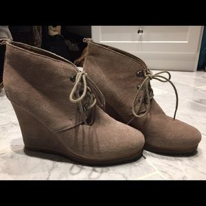 Steve Madden suede ankle boot